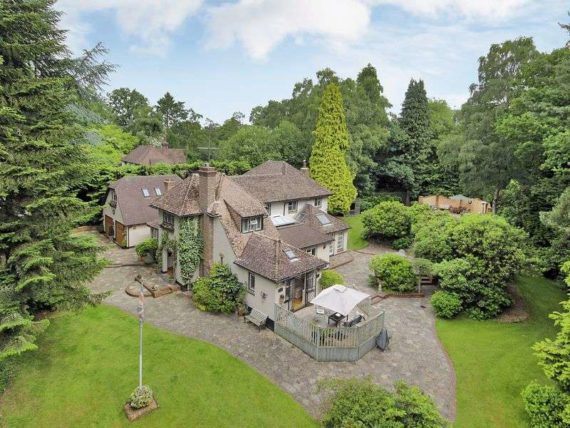 5&nbsp;Bedroom&nbsp;Detached